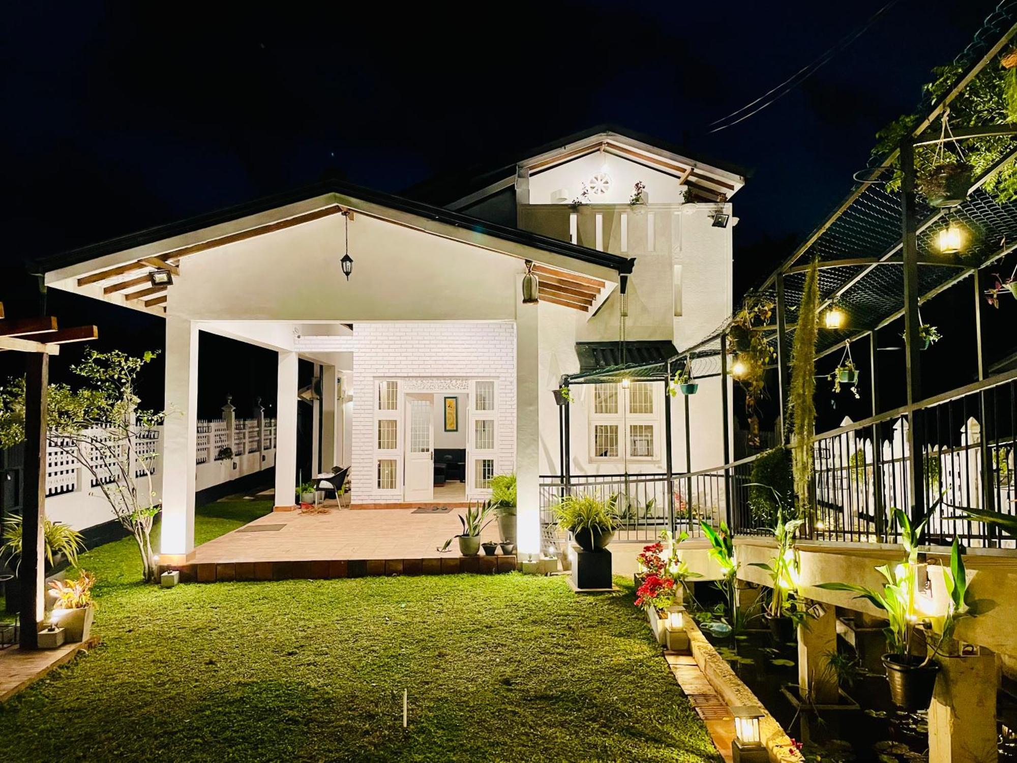 Ayur Ayur White Sail Villa Dalupotha Zewnętrze zdjęcie