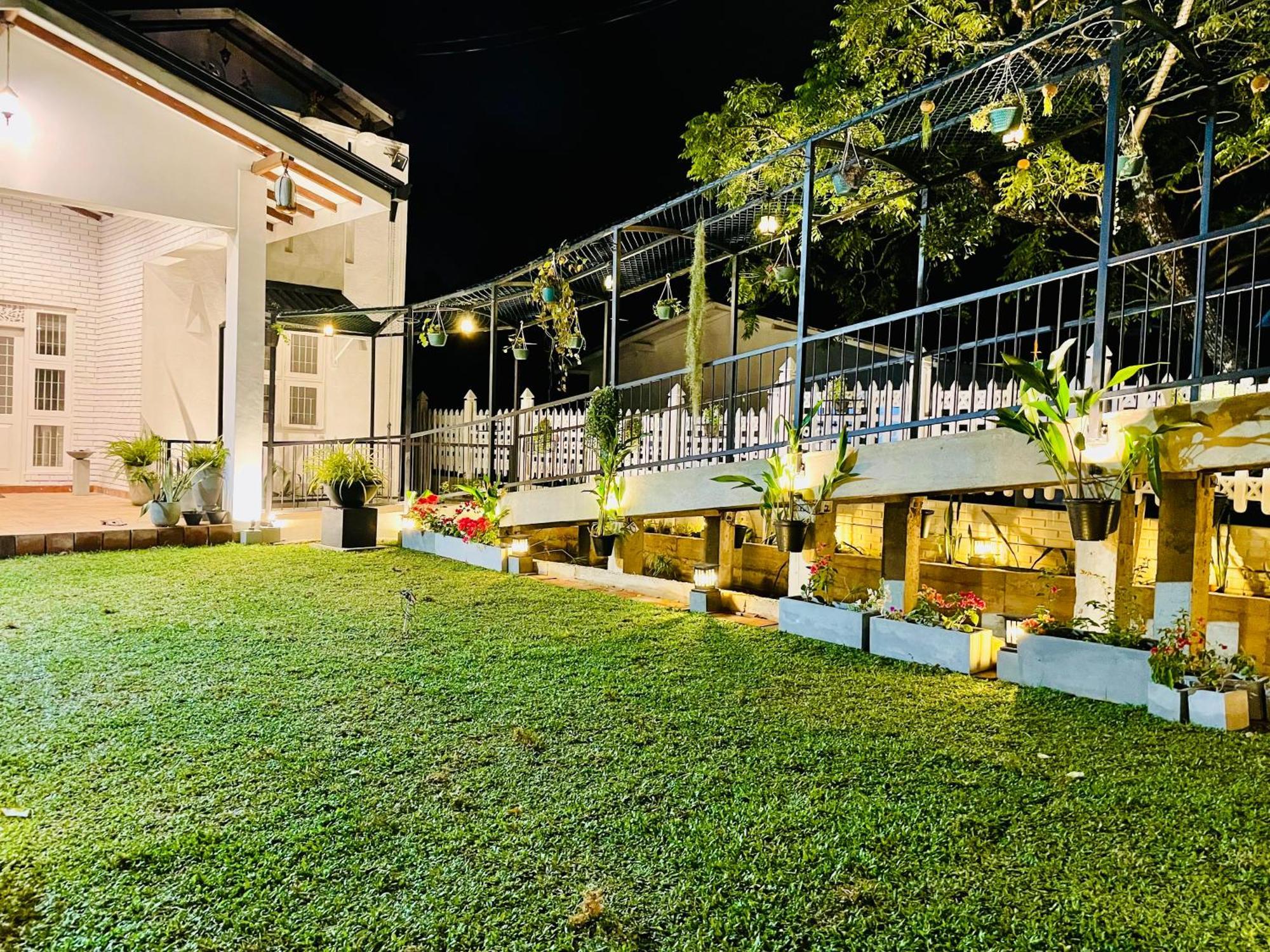 Ayur Ayur White Sail Villa Dalupotha Zewnętrze zdjęcie